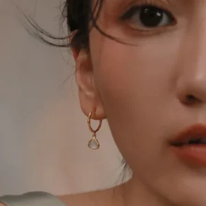 金色繁華系列 | 心河(水晶)。復古垂式耳環