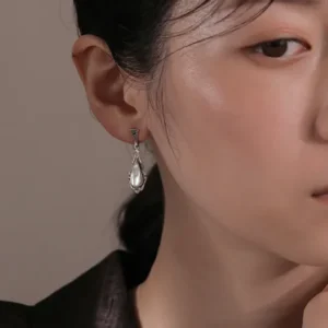 銀曦之輝系列 | 夜幕低垂(白鐵礦&珍珠母貝)。925純銀耳環